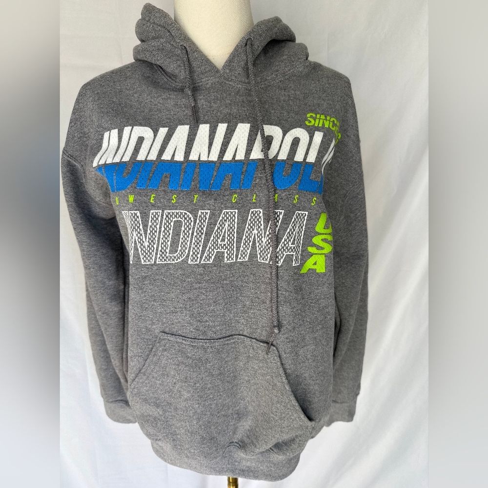 ​Indianapolis "Midwest Class" Grey Pullover Hoodie